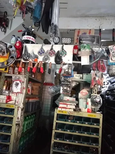 Estoque organizado da Rodo Eixos Auto Peças